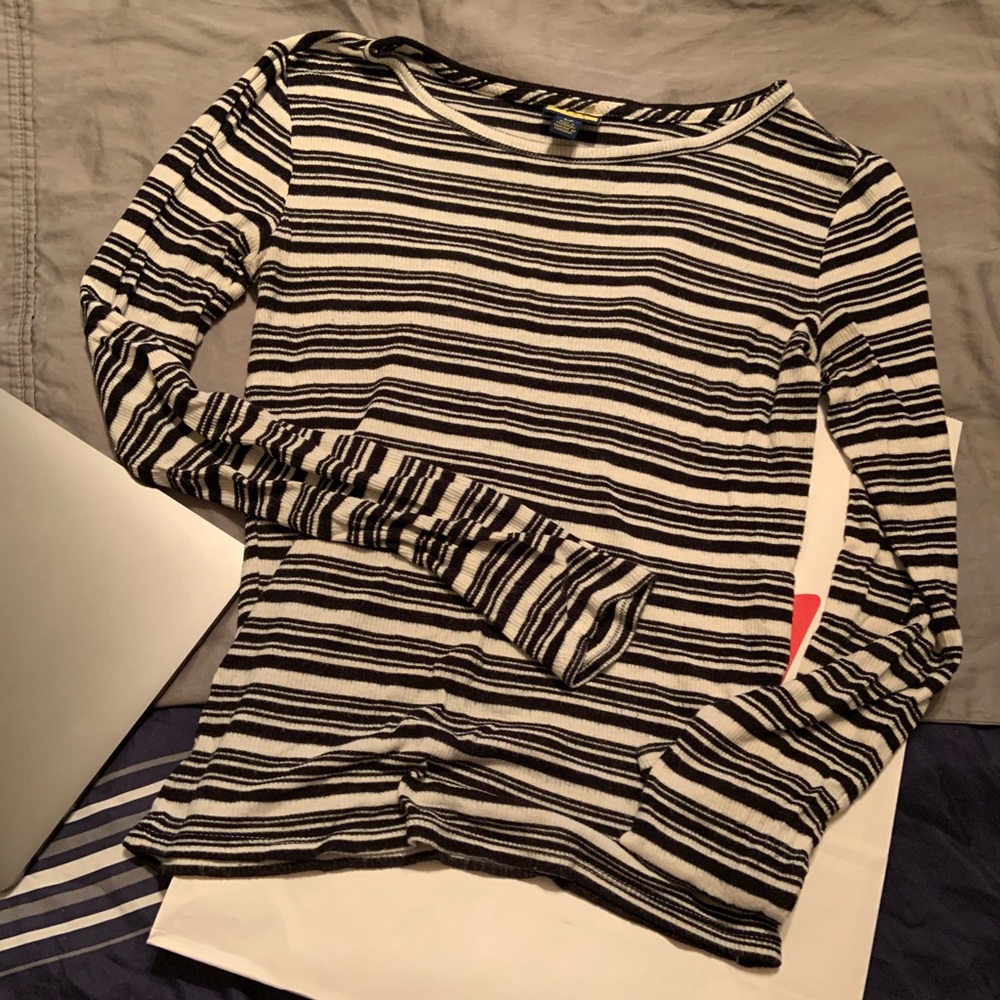 AEROPOSTALE Striped Long Sleeve